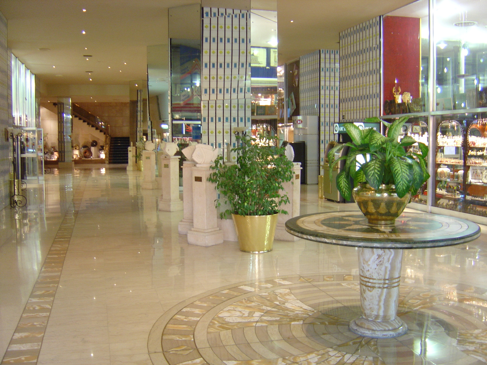 รูปถ่าย อียิปต์(Egypt) ไคโร(Cairo) โรงแรมไนล์ฮิลตัน(Nile Hilton) 2004-09 3