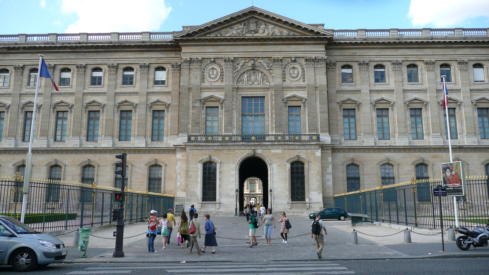 รูปถ่าย ฝรั่งเศส(France) ปารีส(Paris) ลูฟว์(Louvre) ด้านหน้าพระราชวังลูฟวร์ริมแม่น้ำ(Riverside facade of Louvre) 2007-07 42