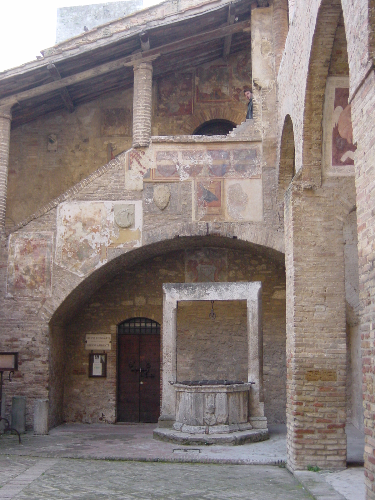 รูปถ่าย อิตาลี(Italy) ซานจีมิญญาโน(San Gimignano) 2004-03 44