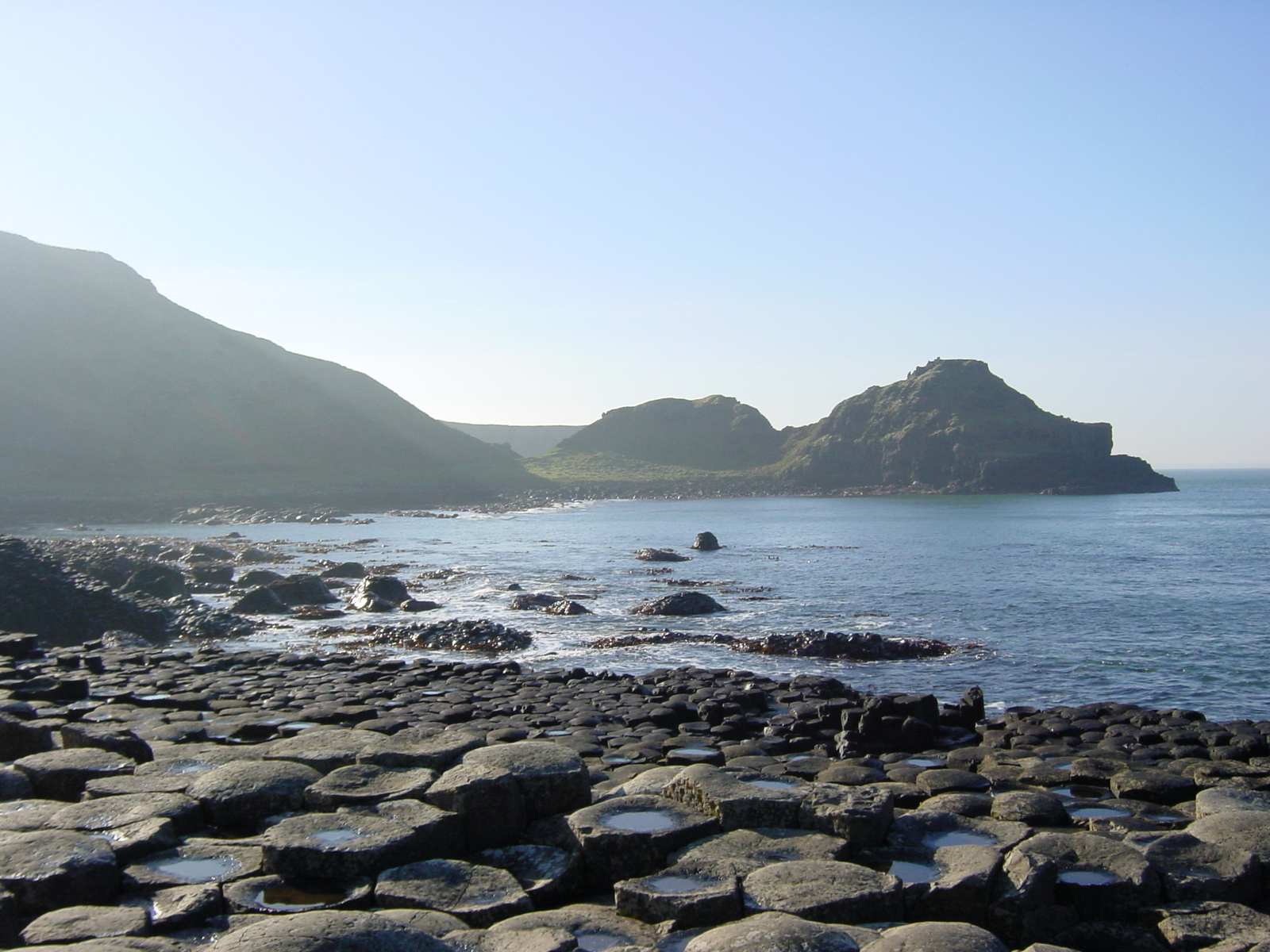 รูปถ่าย ไอร์แลนด์เหนือ(North Ireland) ไจแอนต์สคอสเวย์(Giant's Causeway) 2001-02 13
