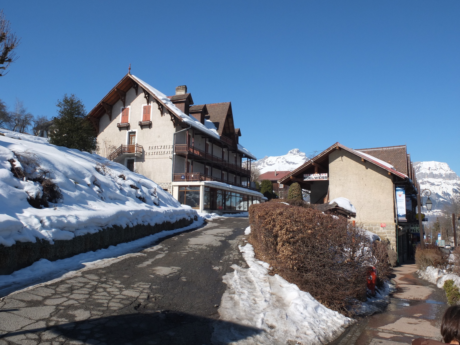 รูปถ่าย ฝรั่งเศส(France) ก็องบลู(Combloux) 2012-02 111