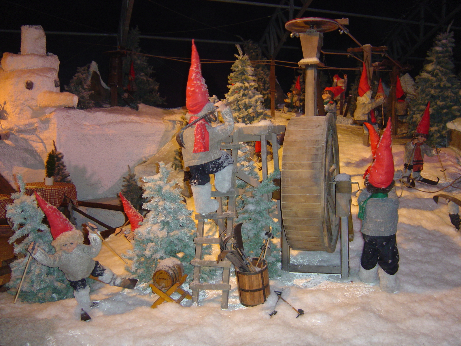 รูปถ่าย เดนมาร์ก(Denmark) โคเปนเฮเกน(Copenhagen) สวนสาธารณะทิโวลี(Tivoli Park) 2004-11 10