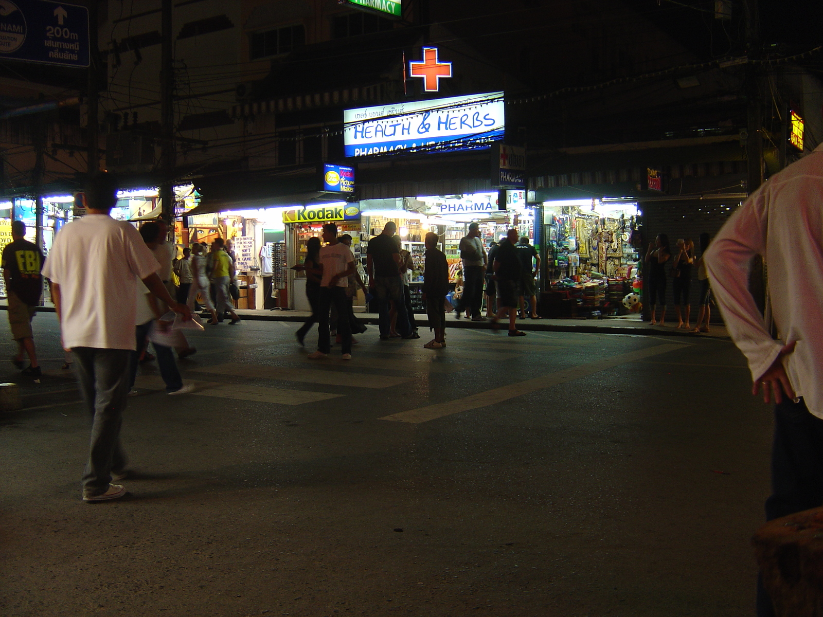 รูปถ่าย ไทย(Thailand) ภูเก็ต(Phuket) ป่าตอง(Patong) สีสันกลางคืน(night) 2005-12 27