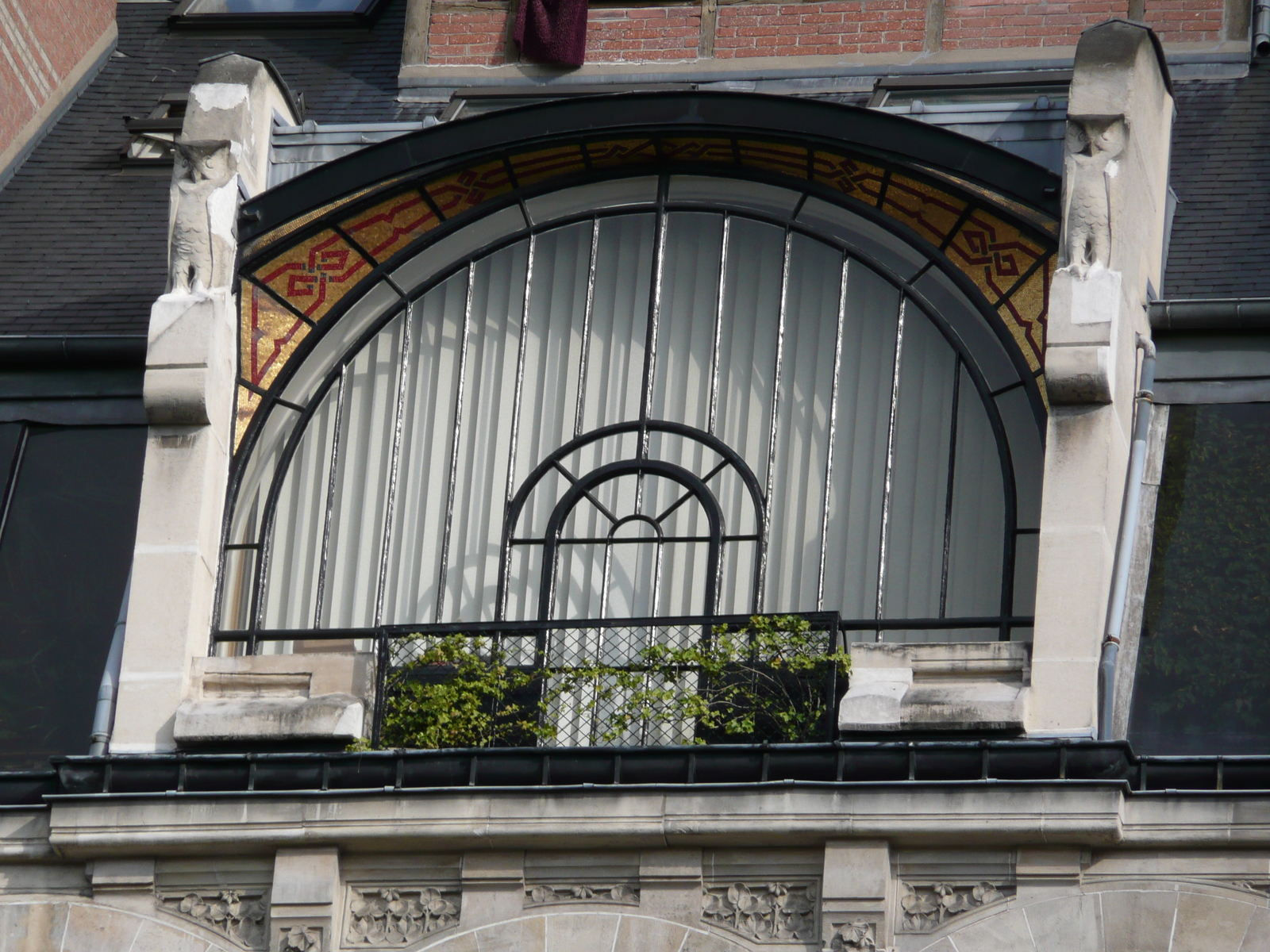 รูปถ่าย ฝรั่งเศส(France) ปารีส(Paris) คุ้มที่ 17 (17th Arrondissement) ถนนฌูฟรัว-ดาบ็อง(Rue Jouffroy d'Abbans) 2007-06 0