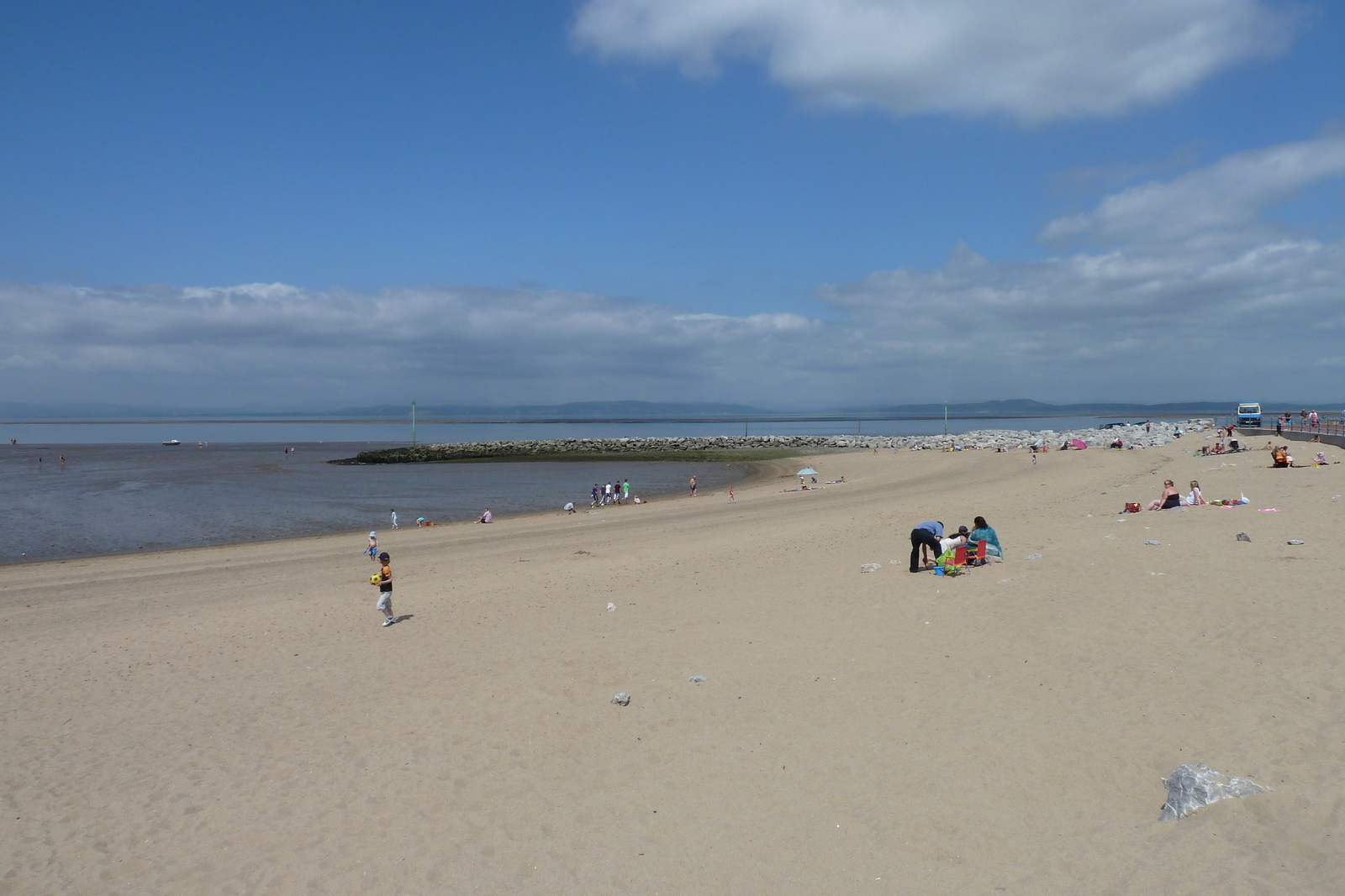 รูปถ่าย อังกฤษ(United Kingdom) มอร์แคม(Morecambe) 2011-07 19