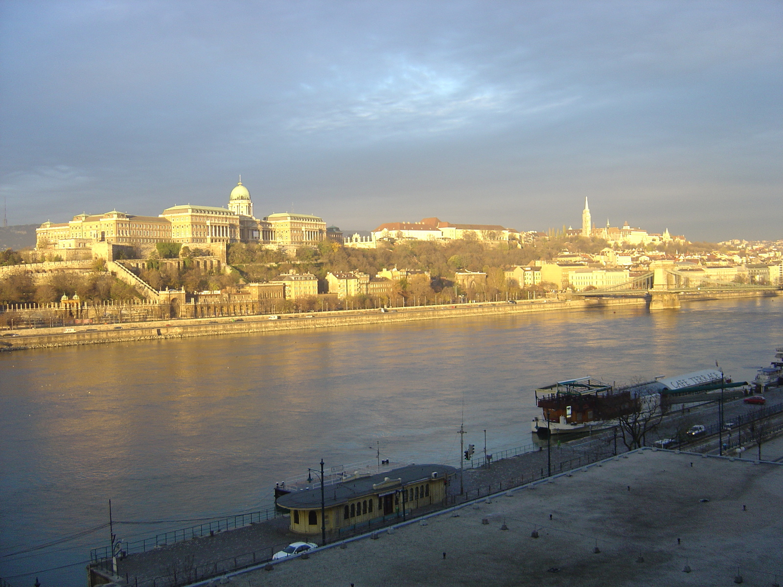 รูปถ่าย ฮังการี(Hungary) บูดาเปสต์(Budapest) 2004-11 0