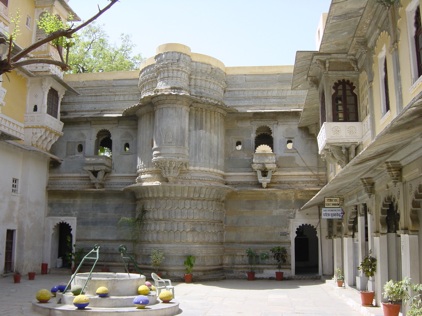 รูปถ่าย อินเดีย(India) อูไดปูร์(Udaipur) 2003-05 14