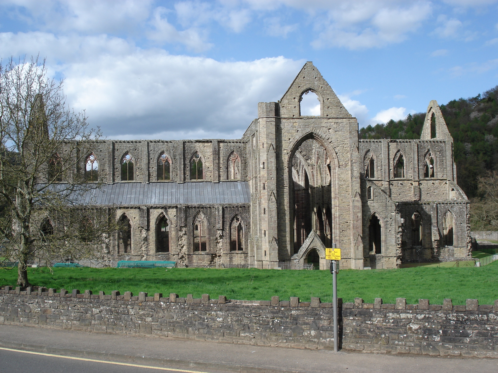 รูปถ่าย อังกฤษ(United Kingdom) ทินเทิร์น(Tintern) 2006-05 12