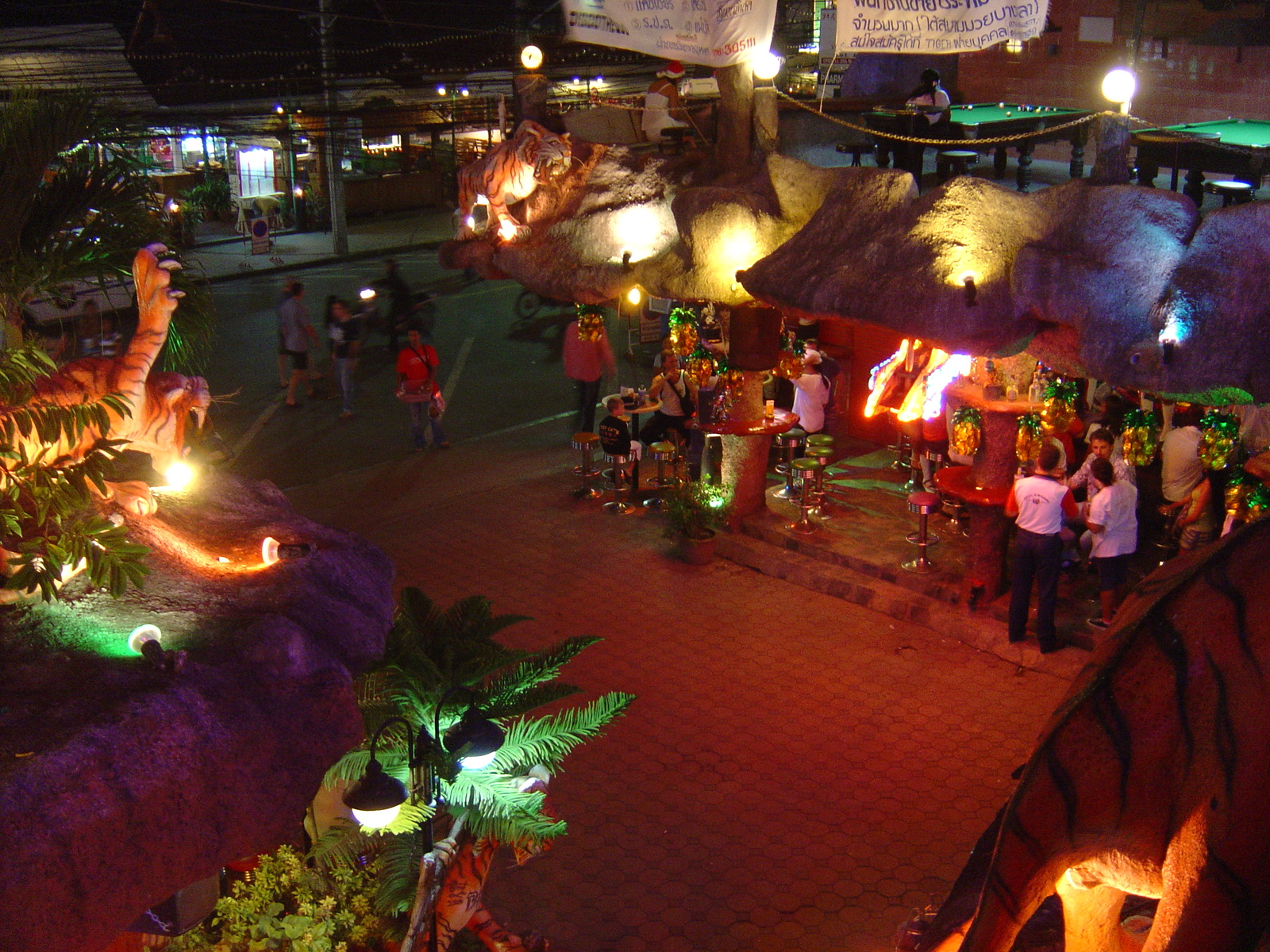 รูปถ่าย ไทย(Thailand) ภูเก็ต(Phuket) ป่าตอง(Patong) สีสันกลางคืน(night) 2005-12 9