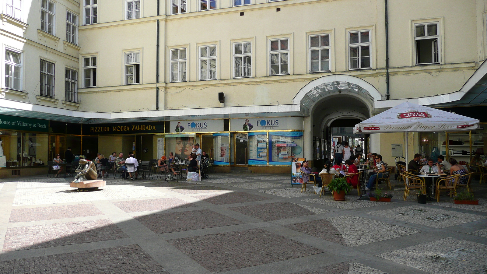 รูปถ่าย สาธารณรัฐเช็ก(Czech Republic) ปราก(Prague) นาโรดนี(Narodni) 2007-07 44