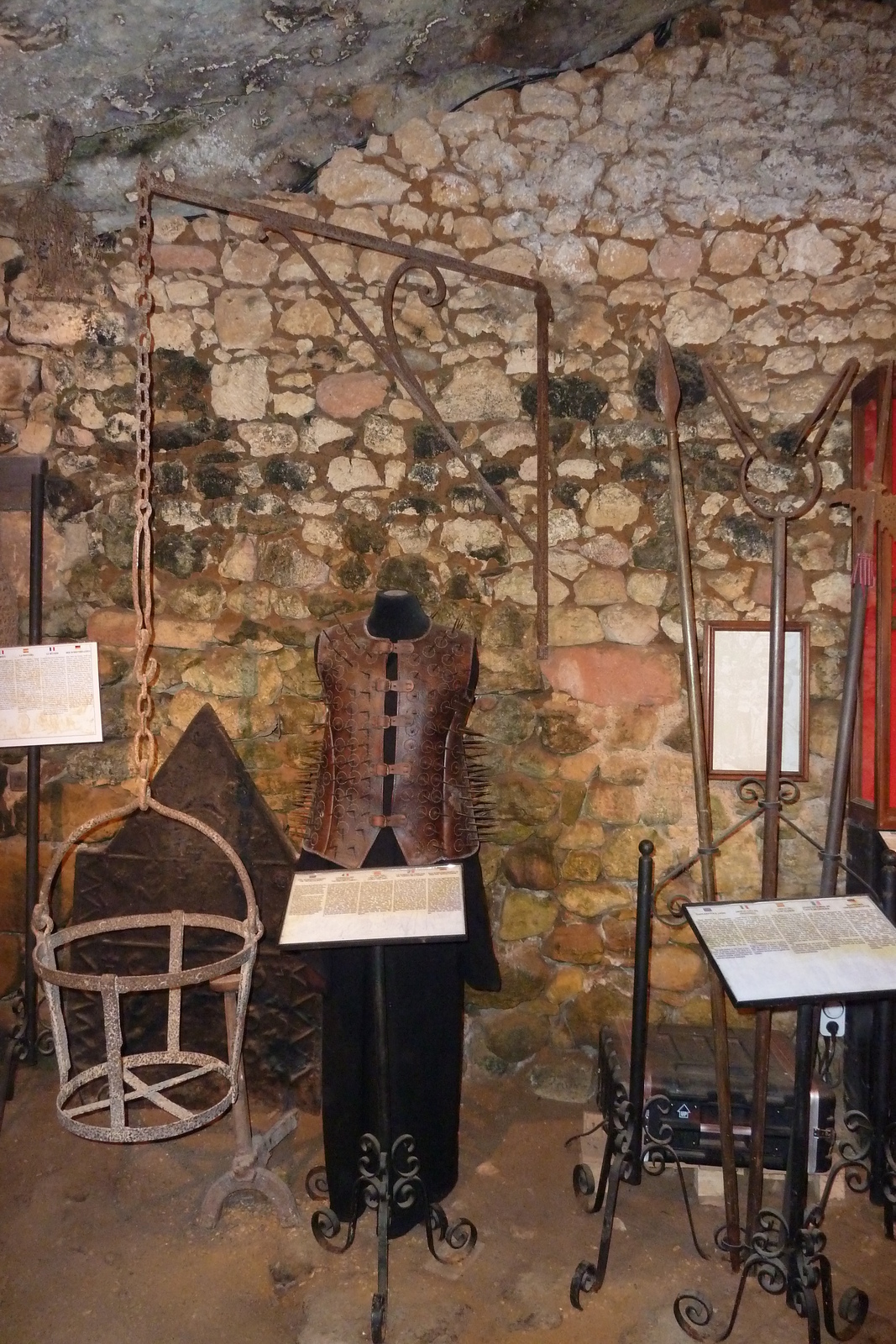 รูปถ่าย ฝรั่งเศส(France) บ้านป้อมเดอเรญัก(Maison Forte de Reignac) 2010-08 48