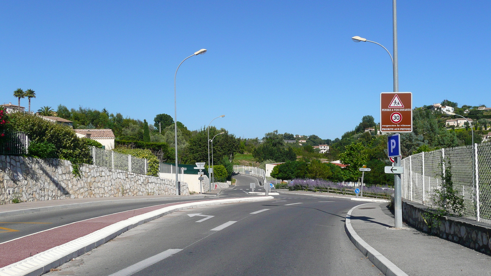 รูปถ่าย ฝรั่งเศส(France) ลาโกด(La Gaude) 2007-07 10