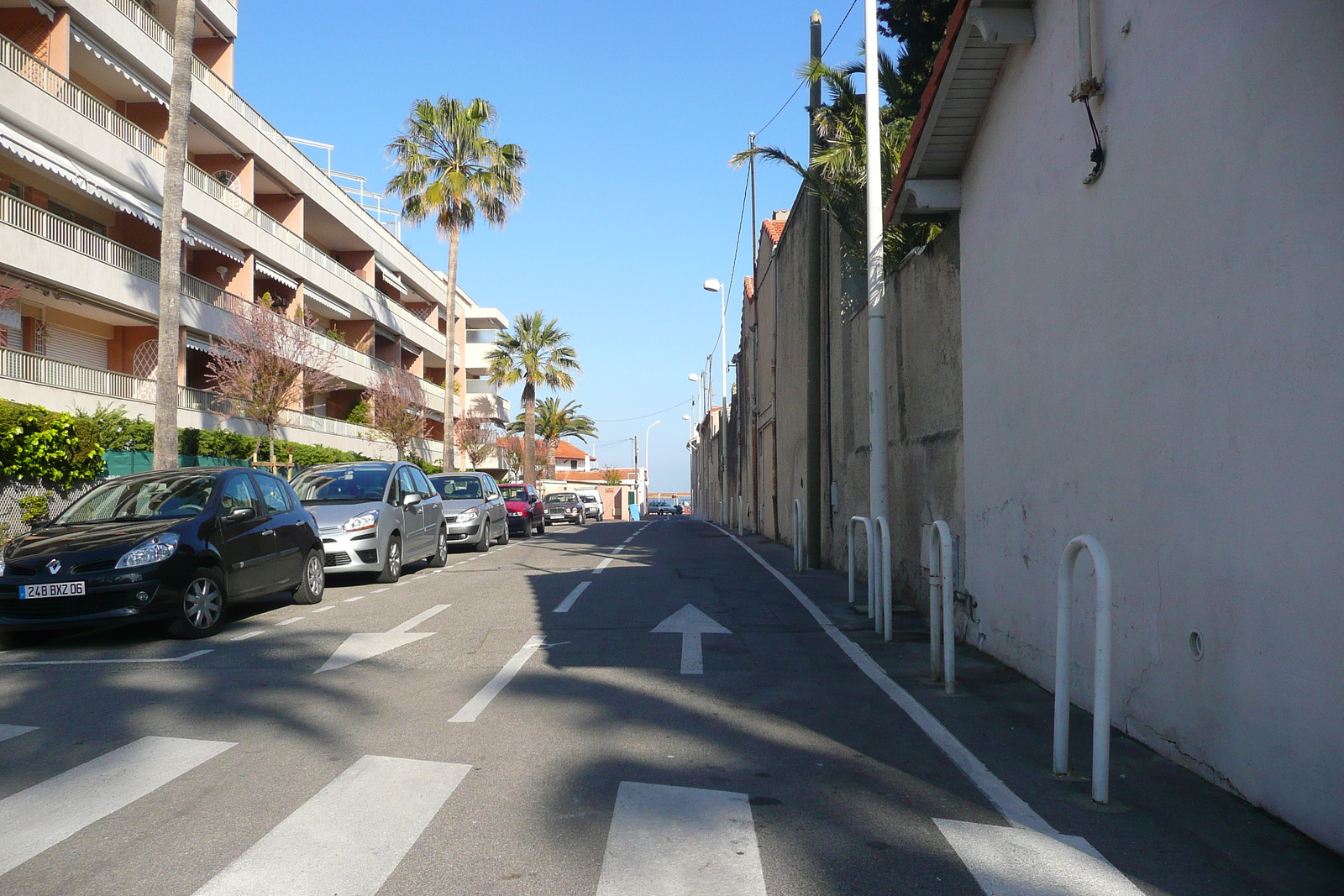 รูปถ่าย ฝรั่งเศส(France) คานส์(Cannes) ถนนเดอเลแร็ง(Avenue de Lerins) 2008-03 21