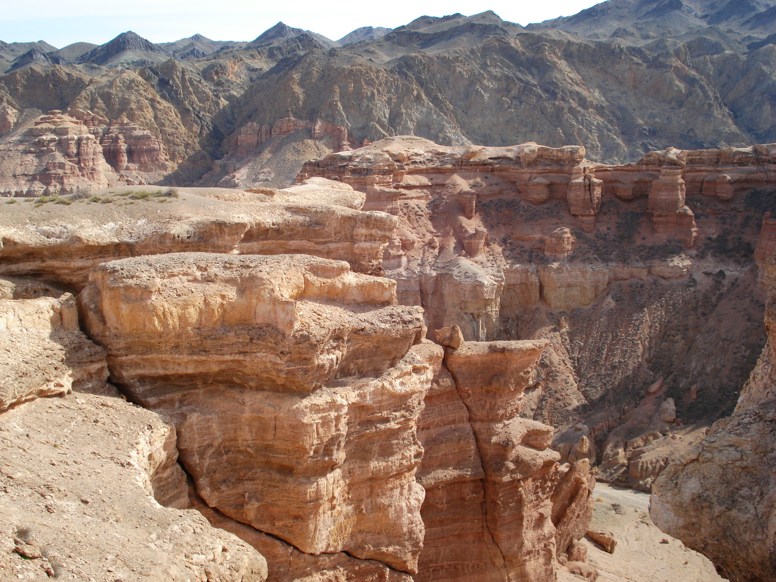รูปถ่าย คาซัคสถาน(Kazakhstan) หุบผาชารึน(Charyn Canyon) 2007-03 35