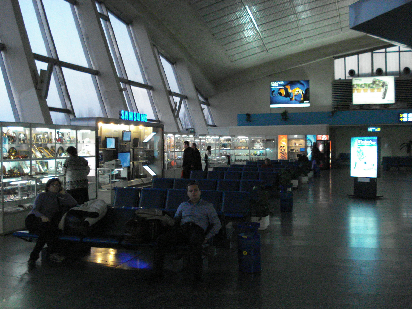 รูปถ่าย ยูเครน(Ukraine) ท่าอากาศยานบอรีสปิล(Borispol Airport) 2007-03 13