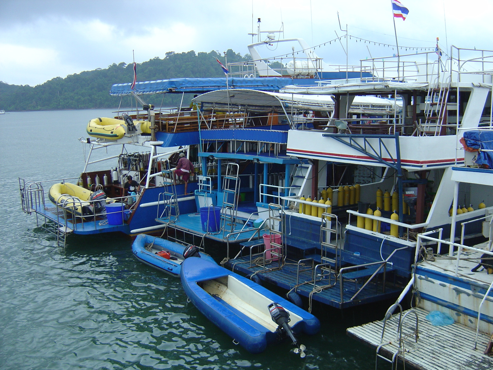 รูปถ่าย ไทย(Thailand) เขาหลัก(Khao Lak) บ้านทับละมุ(Ban Tap Lamu) 2005-12 0