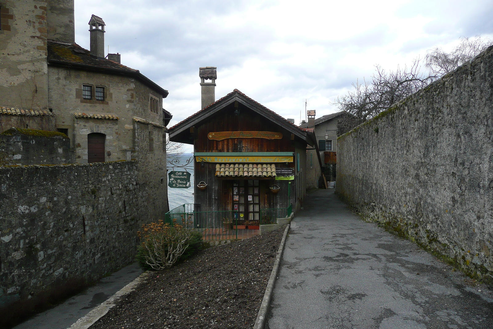 รูปถ่าย ฝรั่งเศส(France) อีวัวเรอ(Yvoire) 2010-02 62