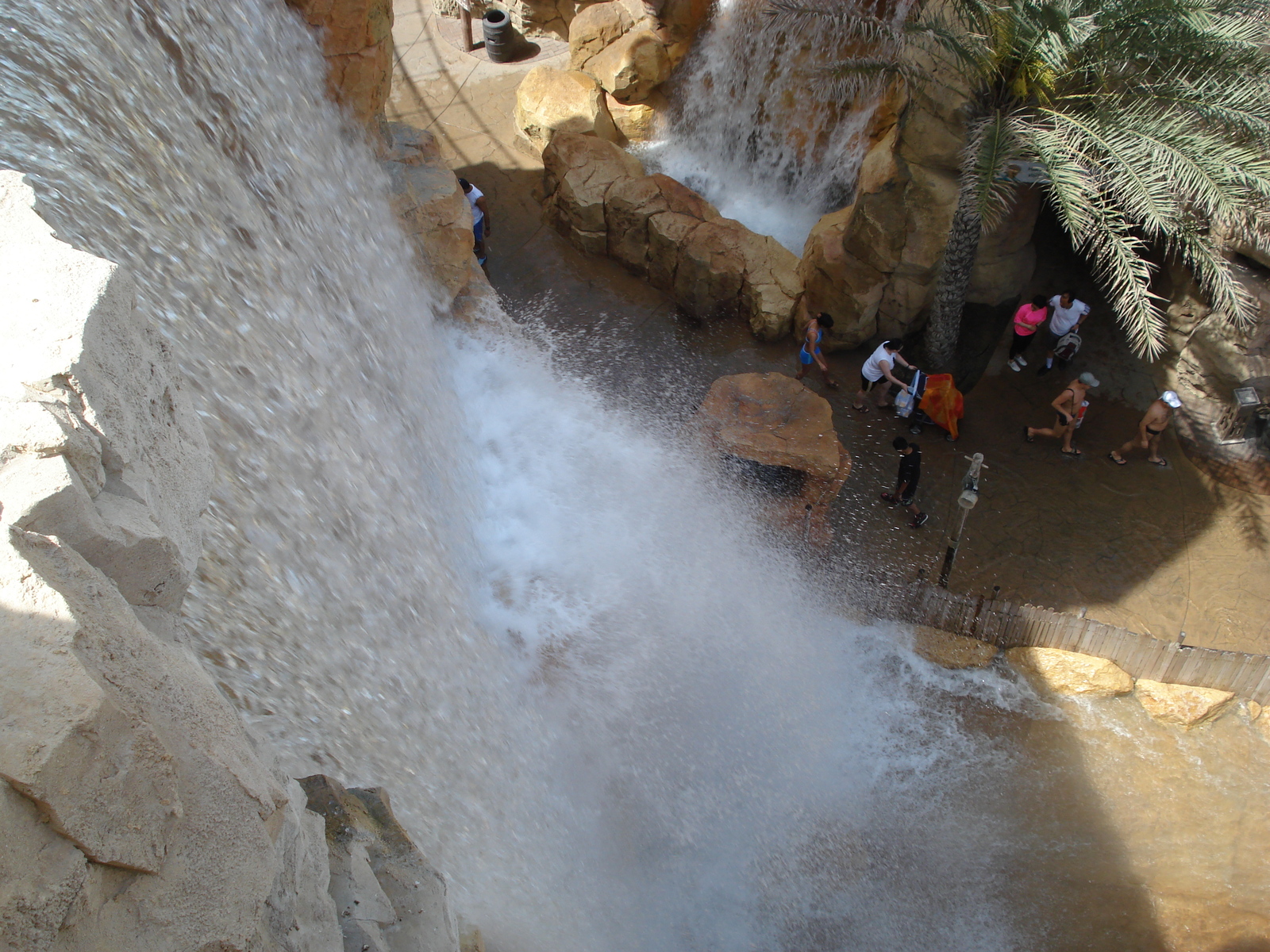 รูปถ่าย สหรัฐอาหรับเอมิเรตส์(United Arab Emirates) ดูไบ(Dubai) สวนน้ำไวลด์วาดี(Wild Wadi) 2007-03 192
