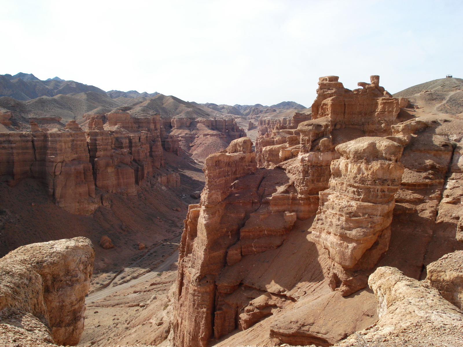 รูปถ่าย คาซัคสถาน(Kazakhstan) หุบผาชารึน(Charyn Canyon) 2007-03 92