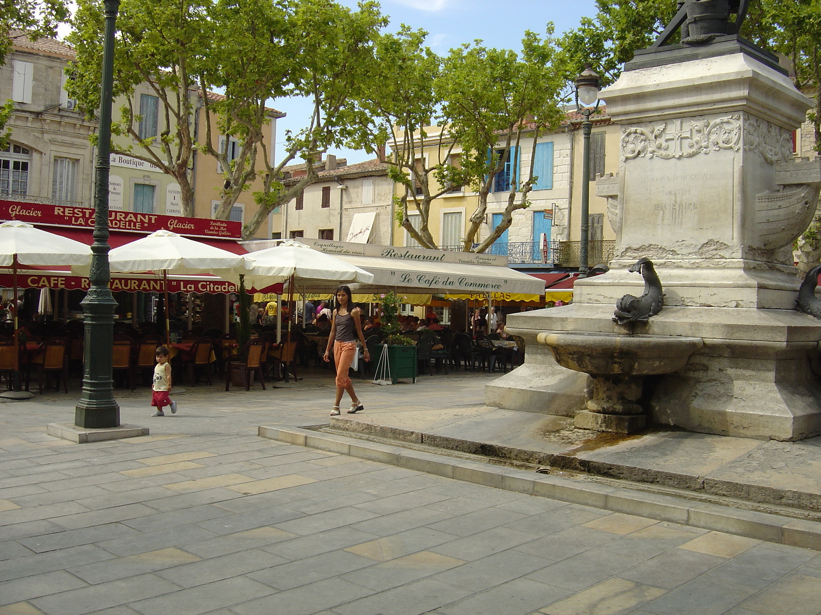 รูปถ่าย ฝรั่งเศส(France) แอก-มอร์ต(Aigues Mortes) 2004-08 4