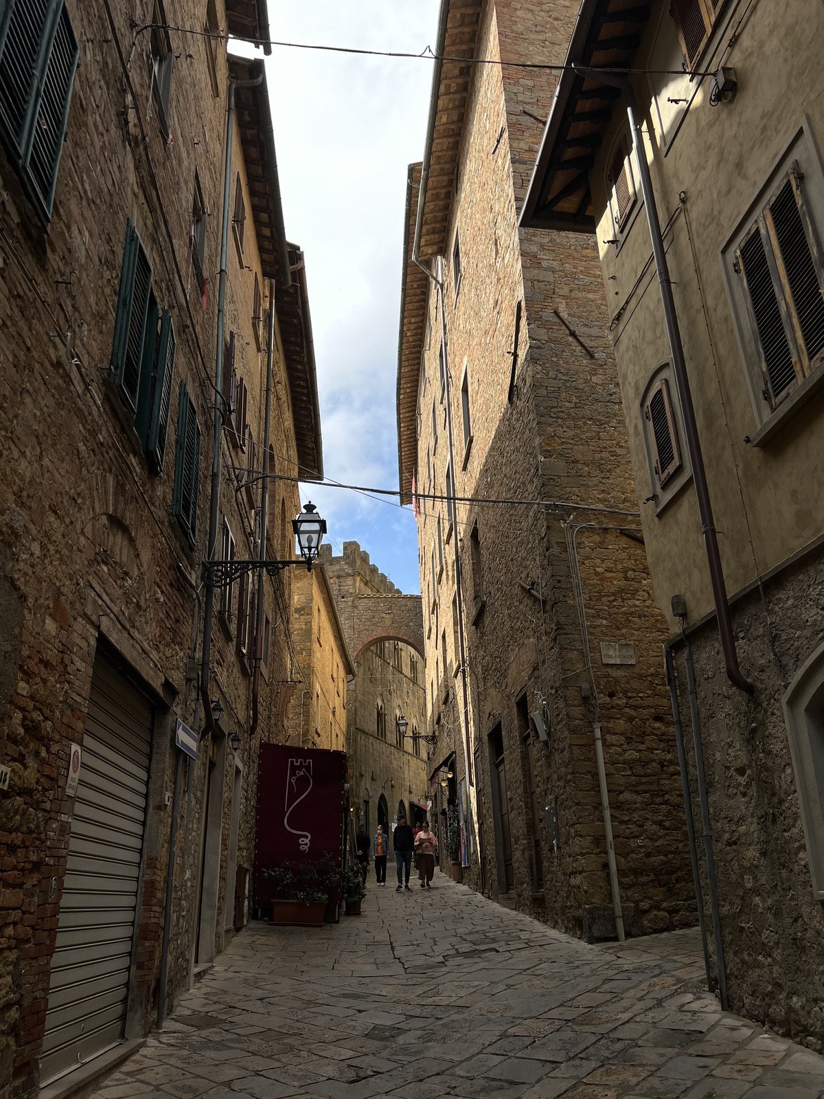รูปถ่าย อิตาลี(Italy) วอลแตร์รา(Volterra) 2021-09 25