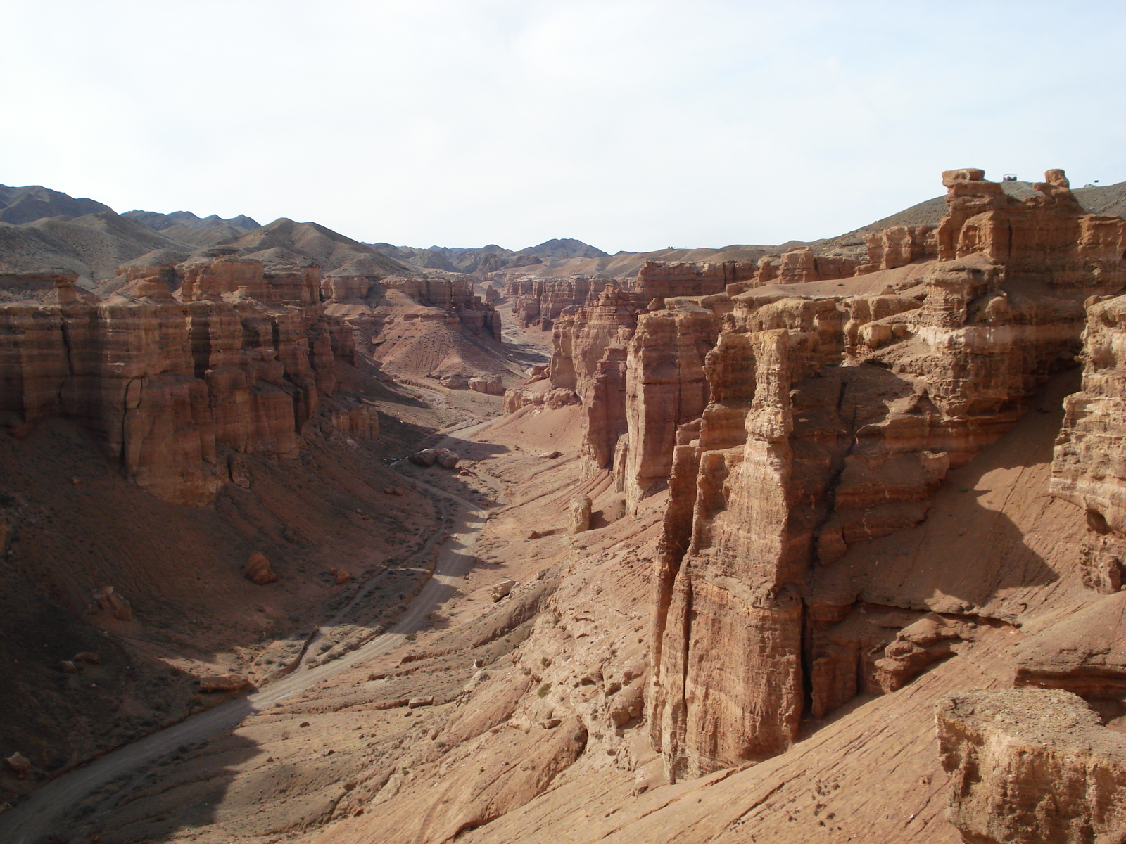 รูปถ่าย คาซัคสถาน(Kazakhstan) หุบผาชารึน(Charyn Canyon) 2007-03 127