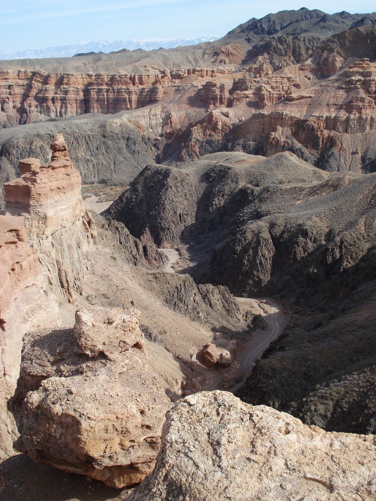 รูปถ่าย คาซัคสถาน(Kazakhstan) หุบผาชารึน(Charyn Canyon) 2007-03 137