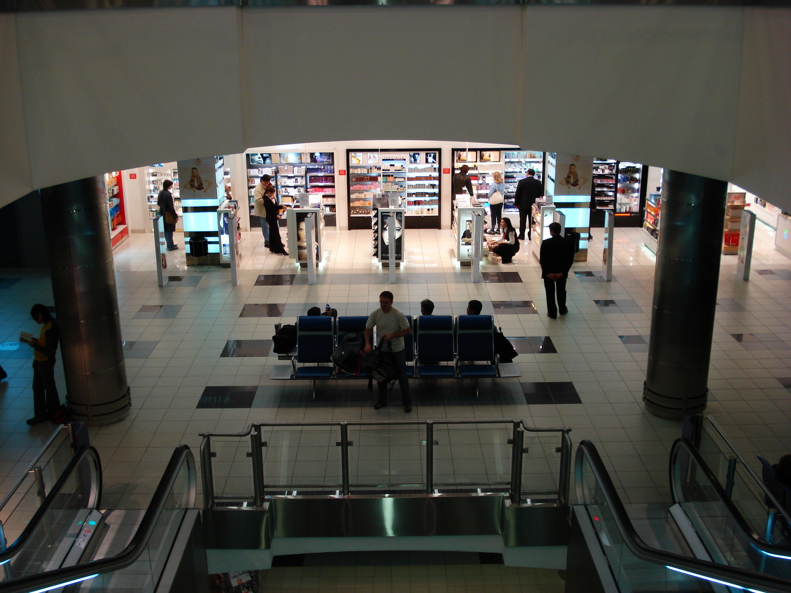 รูปถ่าย รัสเซีย(Russia) สนามบินโดโมเดโดโว(Domodedovo Airport) 2007-03 2