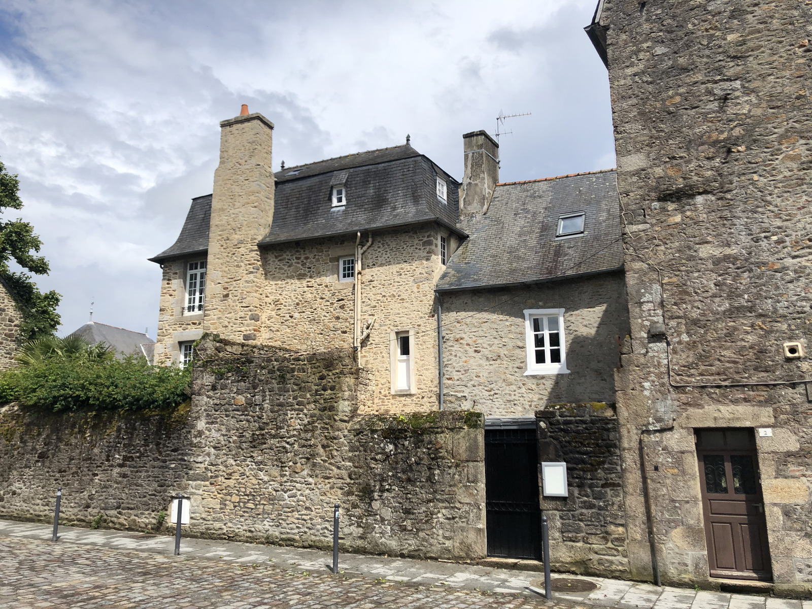 รูปถ่าย ฝรั่งเศส(France) ดีน็อง(Dinan) 2020-06 97
