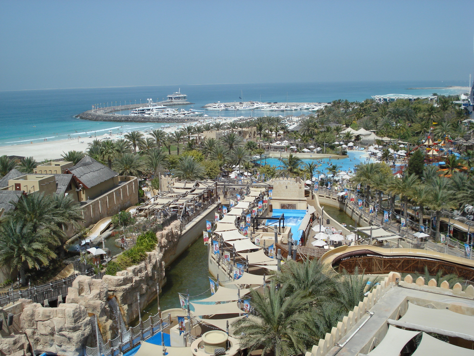 รูปถ่าย สหรัฐอาหรับเอมิเรตส์(United Arab Emirates) ดูไบ(Dubai) สวนน้ำไวลด์วาดี(Wild Wadi) 2007-03 208