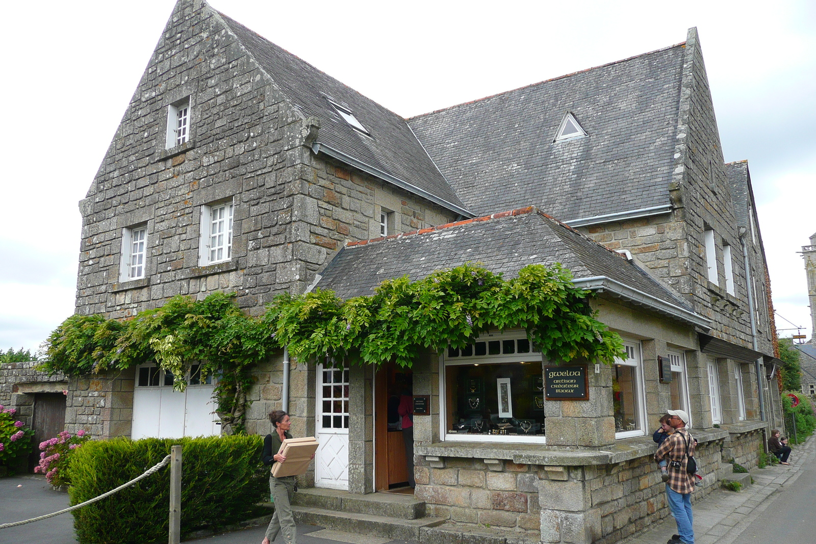รูปถ่าย ฝรั่งเศส(France) ล็อกโรน็อง(Locronan) 2008-07 39