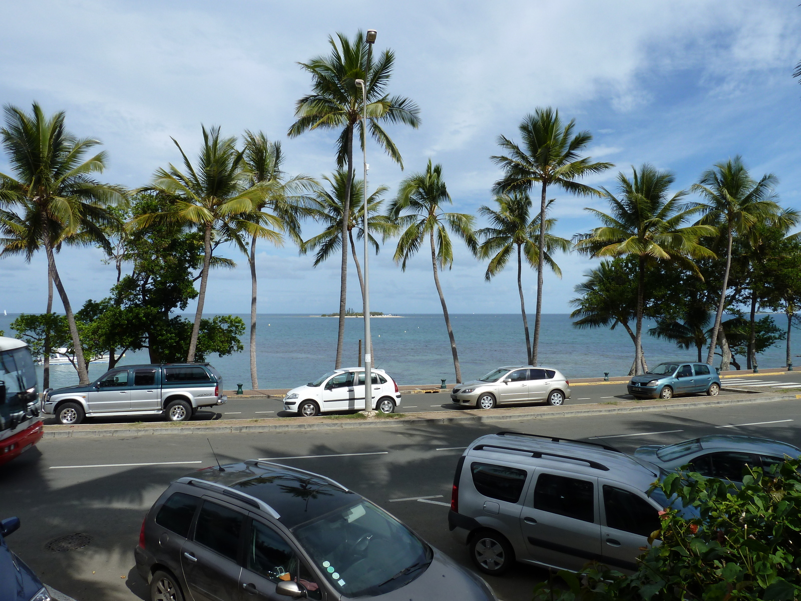 รูปถ่าย นิวแคลิโดเนีย(New Caledonia) โรงแรมเลอเซิร์ฟ นูเมอา(Le Surf Hotel Noumea) 2010-05 22