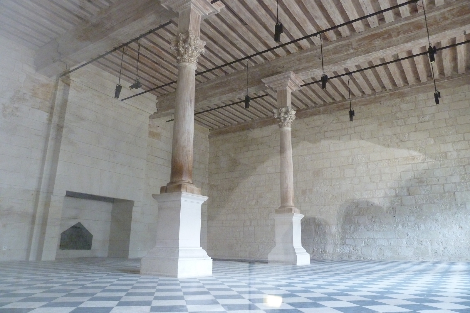 รูปถ่าย ฝรั่งเศส(France) ฟงเตอโวร์(Fontevraud) 2011-05 169