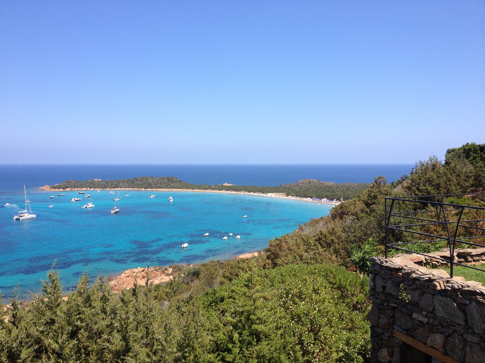 รูปถ่าย อิตาลี(Italy) ซาร์ดิเนีย(Sardinia) แหลมกาโปโกดากาวัลโล(Capo Coda Cavallo) 2015-06 0