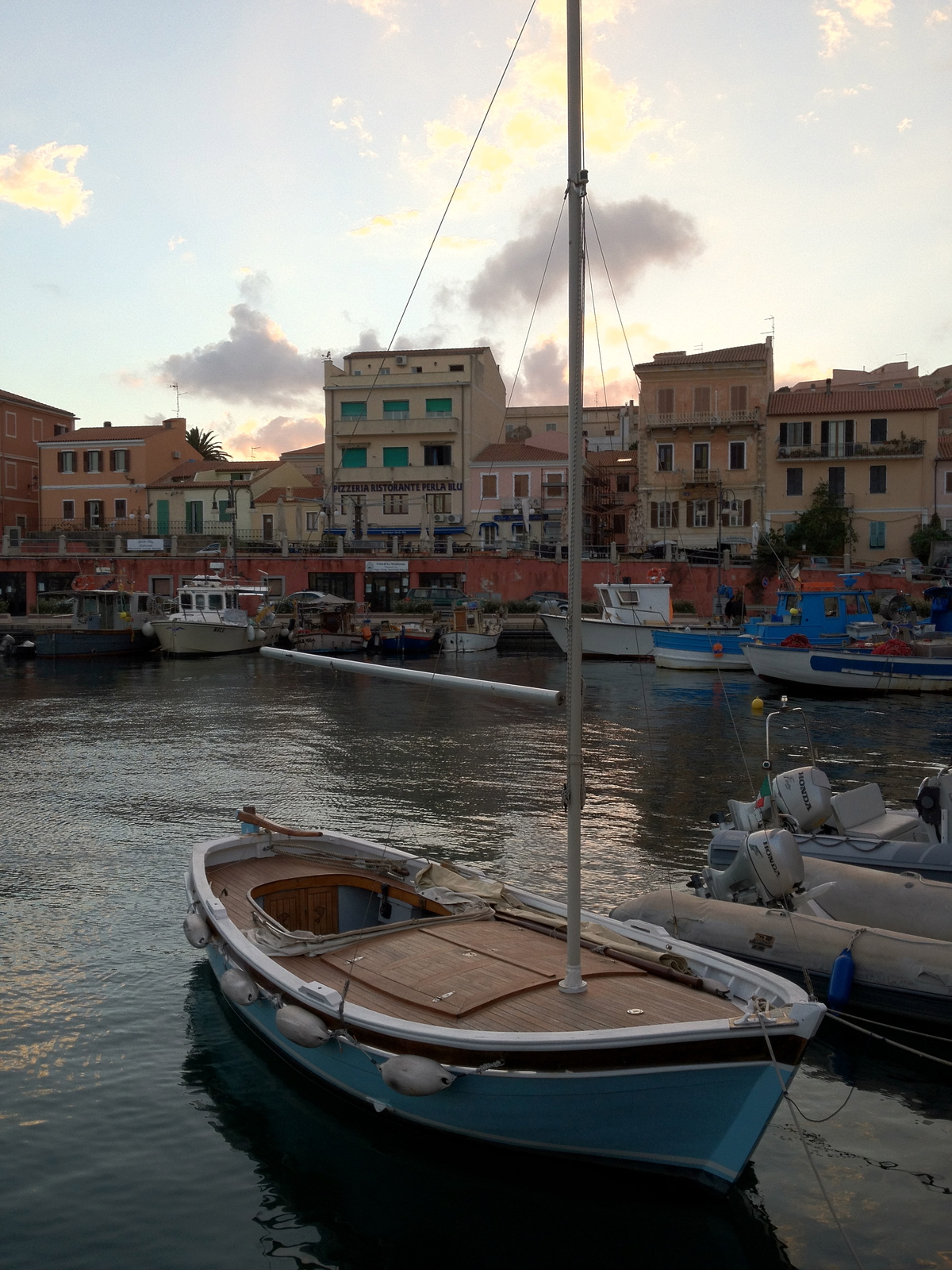 รูปถ่าย อิตาลี(Italy) ลามัดดาเลนา(La Maddalena) 2012-09 24