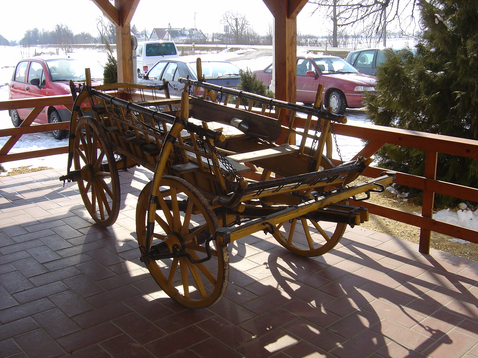 รูปถ่าย ฮังการี(Hungary) ถนนจากเปชไปบูดาเปสต์(Pecs to Budapest Road) 2005-03 2