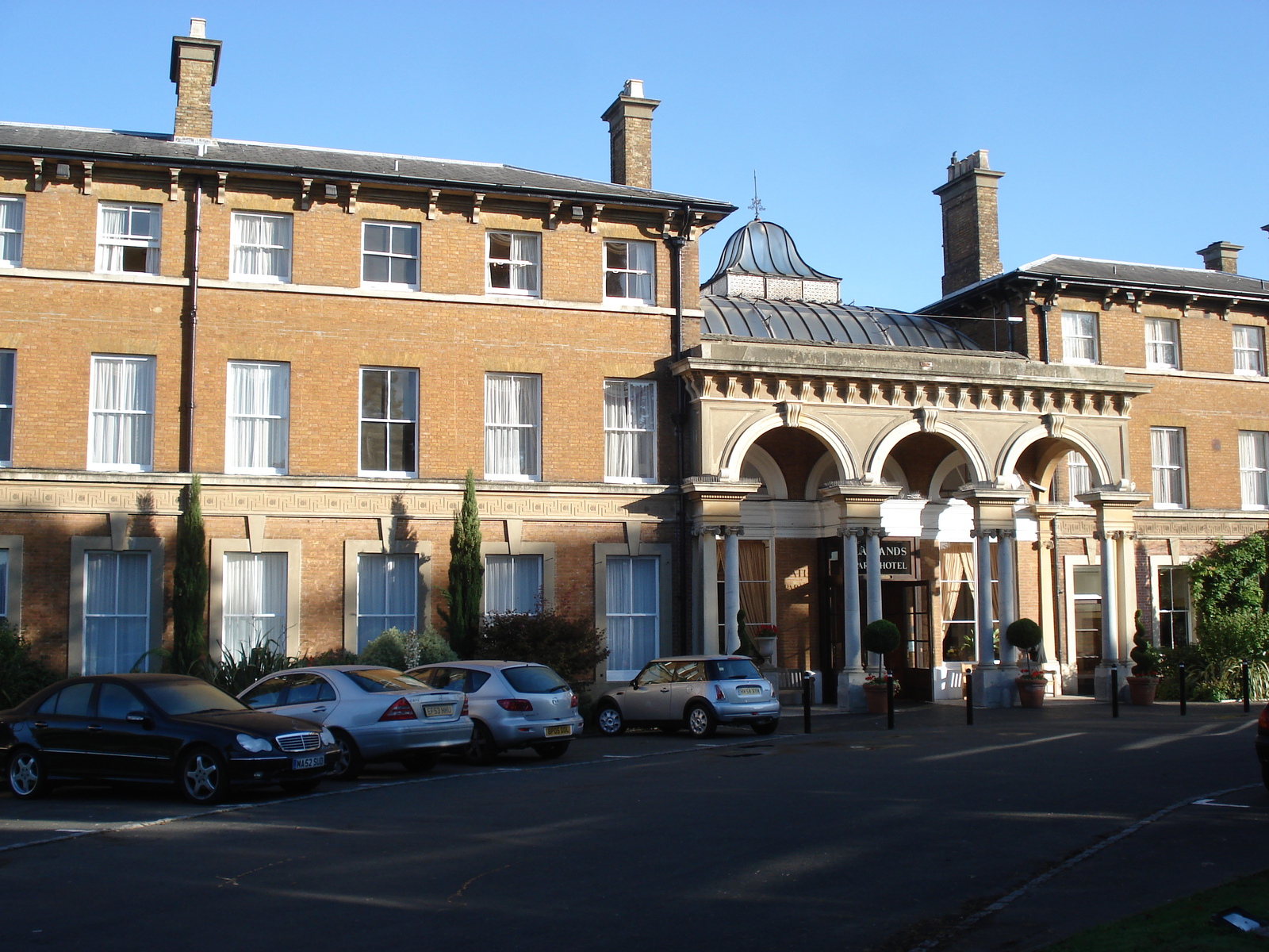 รูปถ่าย อังกฤษ(United Kingdom) เวย์บริดจ์(Weybridge) โรงแรมโอ๊ตแลนด์สพาร์ก(Oatlands Park Hotel) 2006-10 12