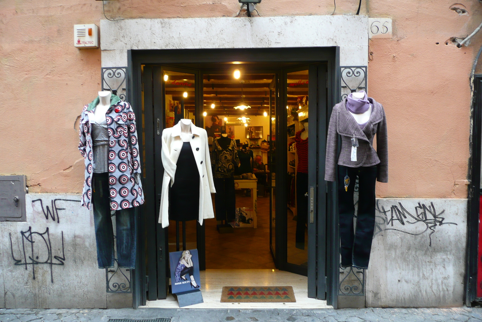 รูปถ่าย อิตาลี(Italy) โรม(Rome) ทราสเตแวเร(Trastevere) 2007-11 68