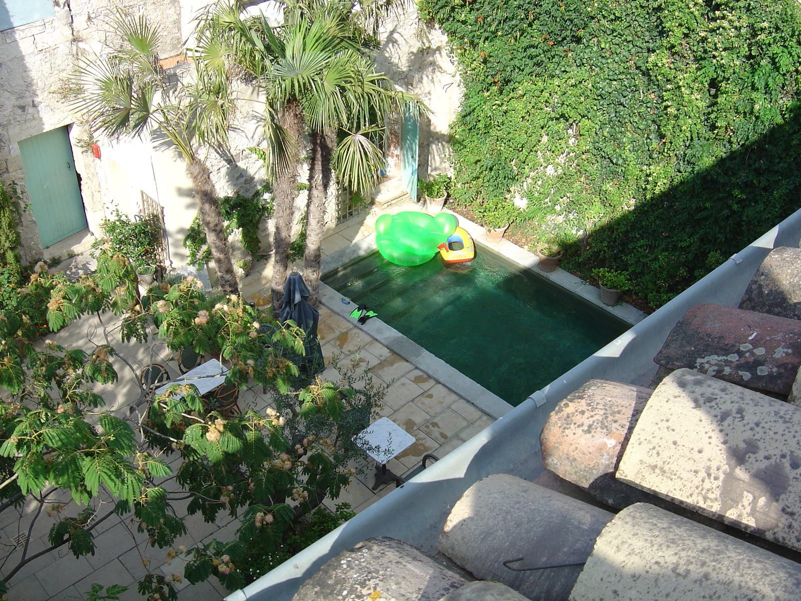 รูปถ่าย ฝรั่งเศส(France) แอก-มอร์ต(Aigues Mortes) โรงแรมเลเต็งปลีเย(Les Templiers Hotel) 2004-08 15