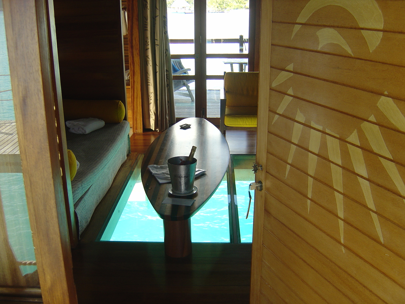 รูปถ่าย เฟรนช์โพลี่นีเซีย(Polynesia) โรงแรมเลอเมอริเดียน โบราโบรา(Meridien Bora Bora Hotel) 2006-04 75