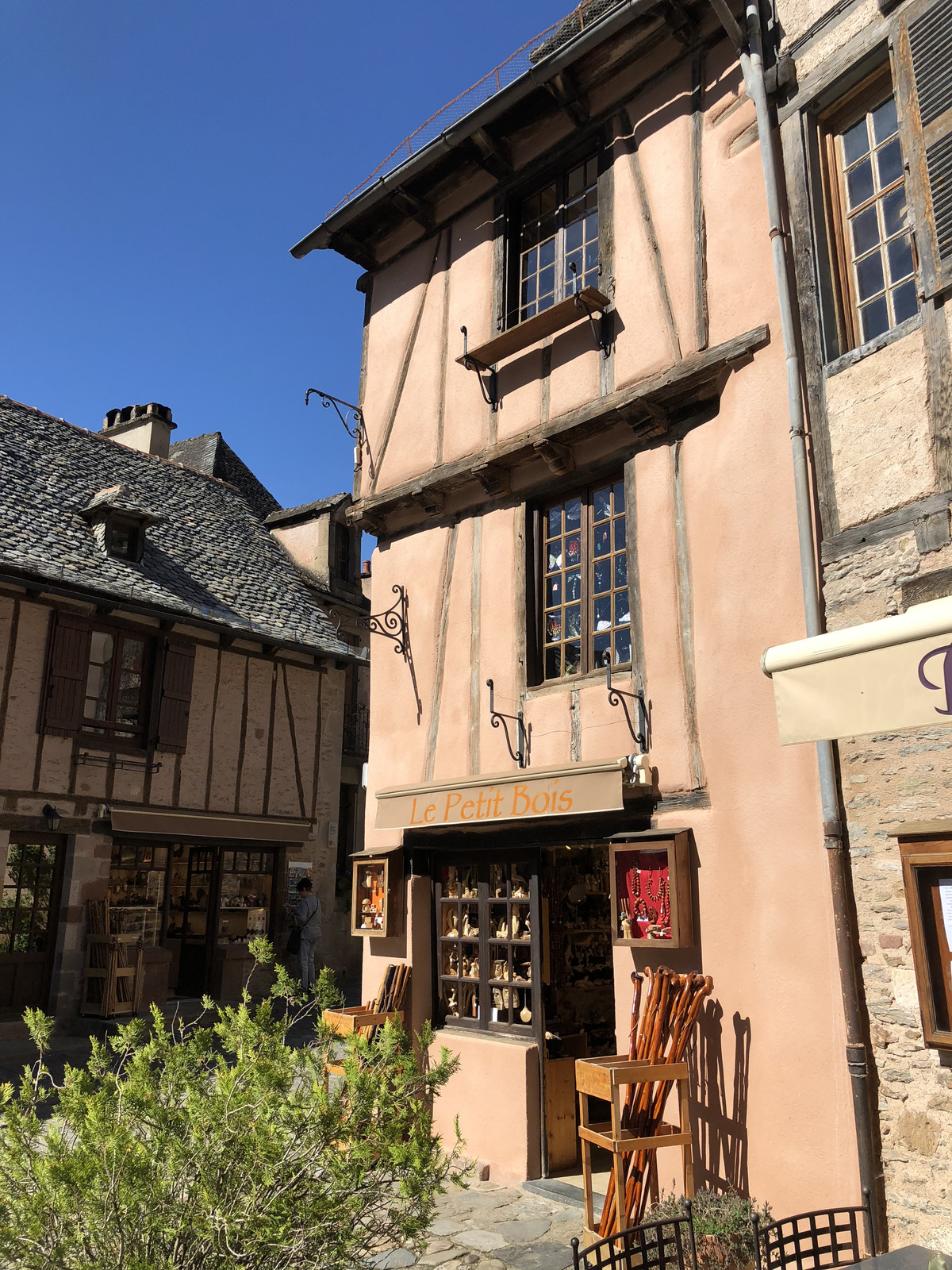 รูปถ่าย ฝรั่งเศส(France) กงก์(Conques) 2018-04 160