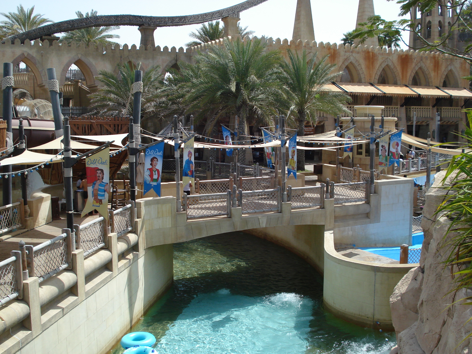 รูปถ่าย สหรัฐอาหรับเอมิเรตส์(United Arab Emirates) ดูไบ(Dubai) สวนน้ำไวลด์วาดี(Wild Wadi) 2007-03 140