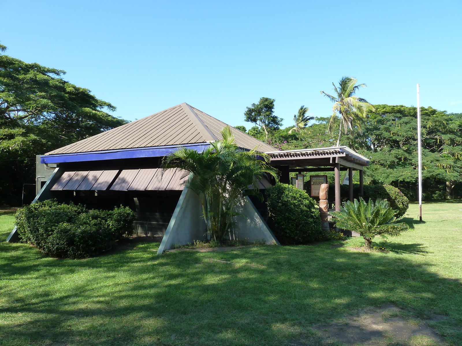 รูปถ่าย ฟิจิ(Fiji) อุทยานแห่งชาติเนินทรายซิงกาโตกา(Sigatoka sand dunes national park) 2010-05 31