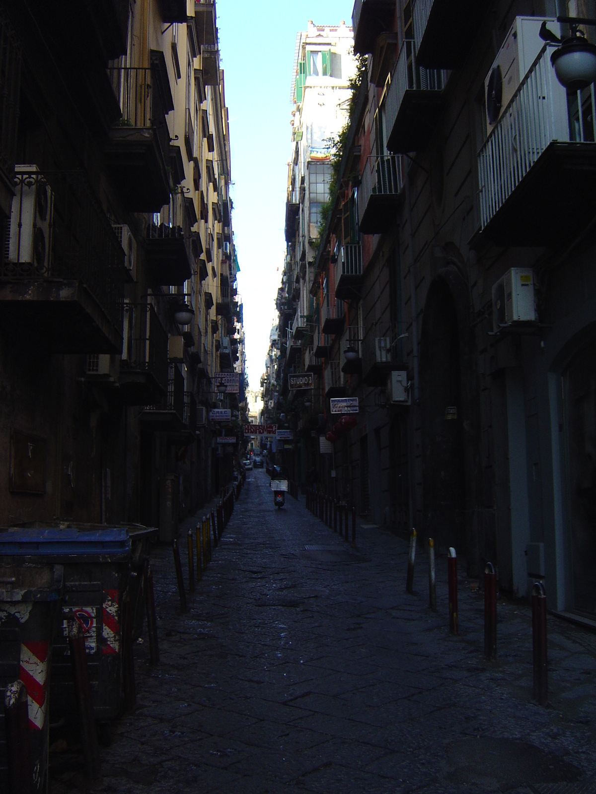รูปถ่าย อิตาลี(Italy) นาโปลี(Naples) 2004-11 7