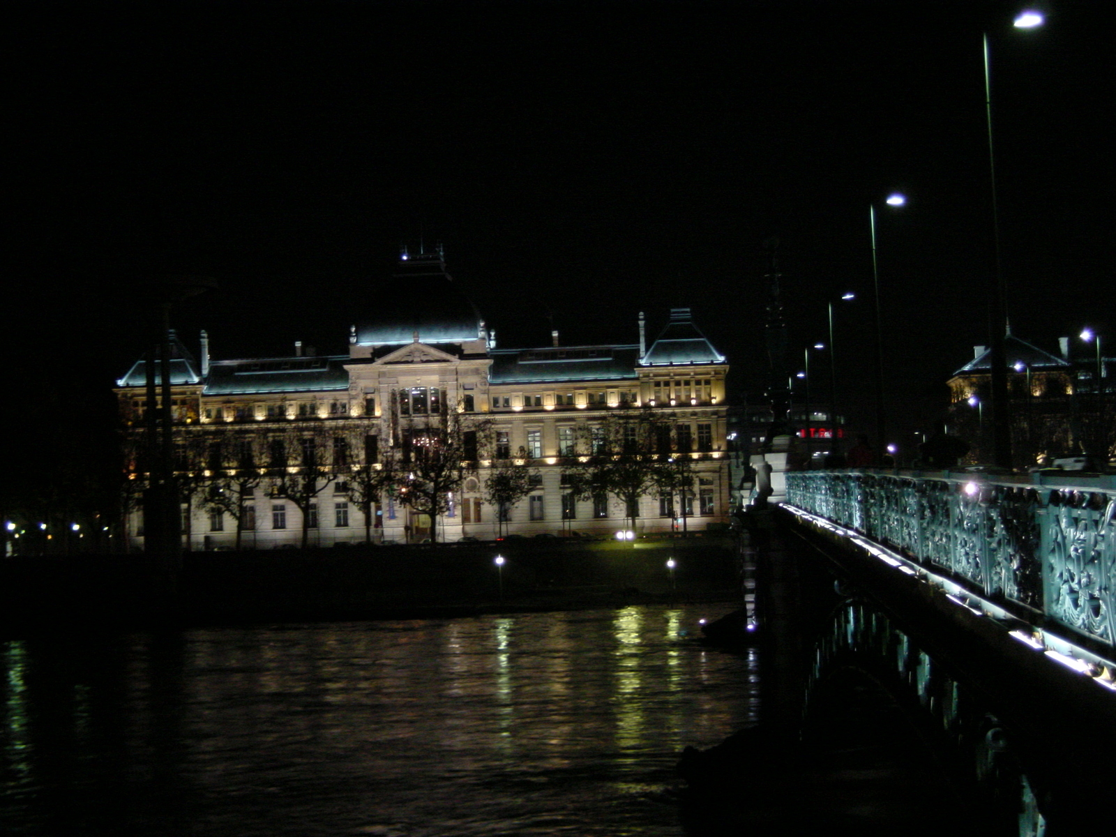 รูปถ่าย ฝรั่งเศส(France) ลีอง(Lyon) 2002-11 0