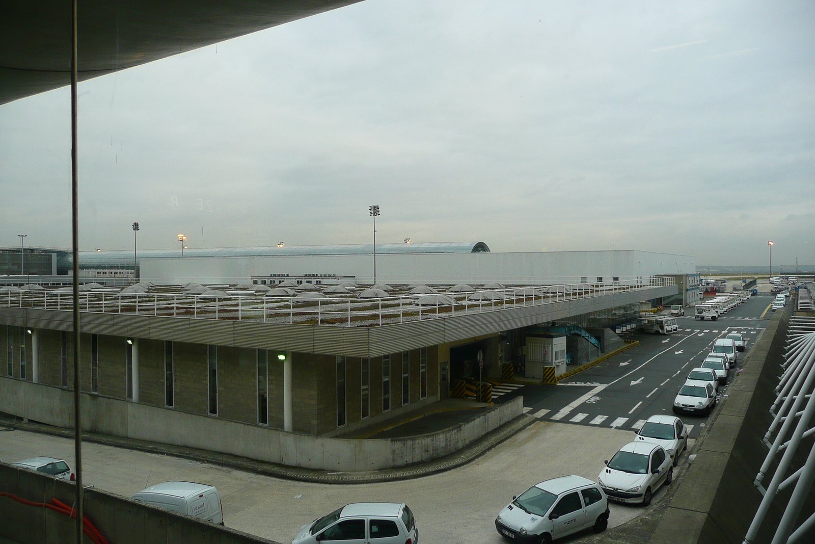 รูปถ่าย ฝรั่งเศส(France) ท่าอากาศยานปารีส-ชาร์ล-เดอ-โกล(Paris Charles de Gaulle Airport) 2007-11 39