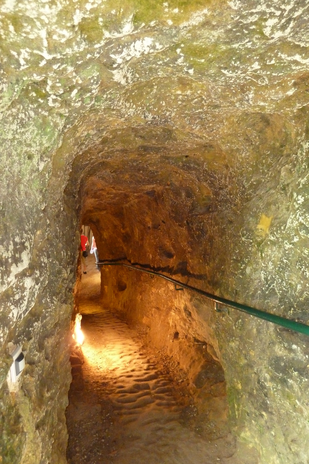 รูปถ่าย ฝรั่งเศส(France) ลาร็อกแซ็งคริสตอฟ(La Roque St Christophe) 2010-08 0
