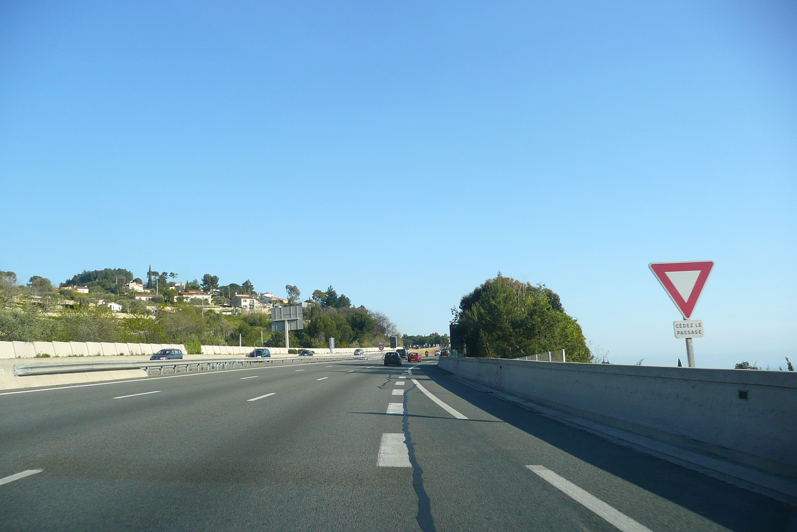 รูปถ่าย ฝรั่งเศส(France) เฟรนช์ริวิเอรา(French Riviera) ถนนจากคานส์ไปกาญ(Cannes to Cagnes road) 2008-03 23
