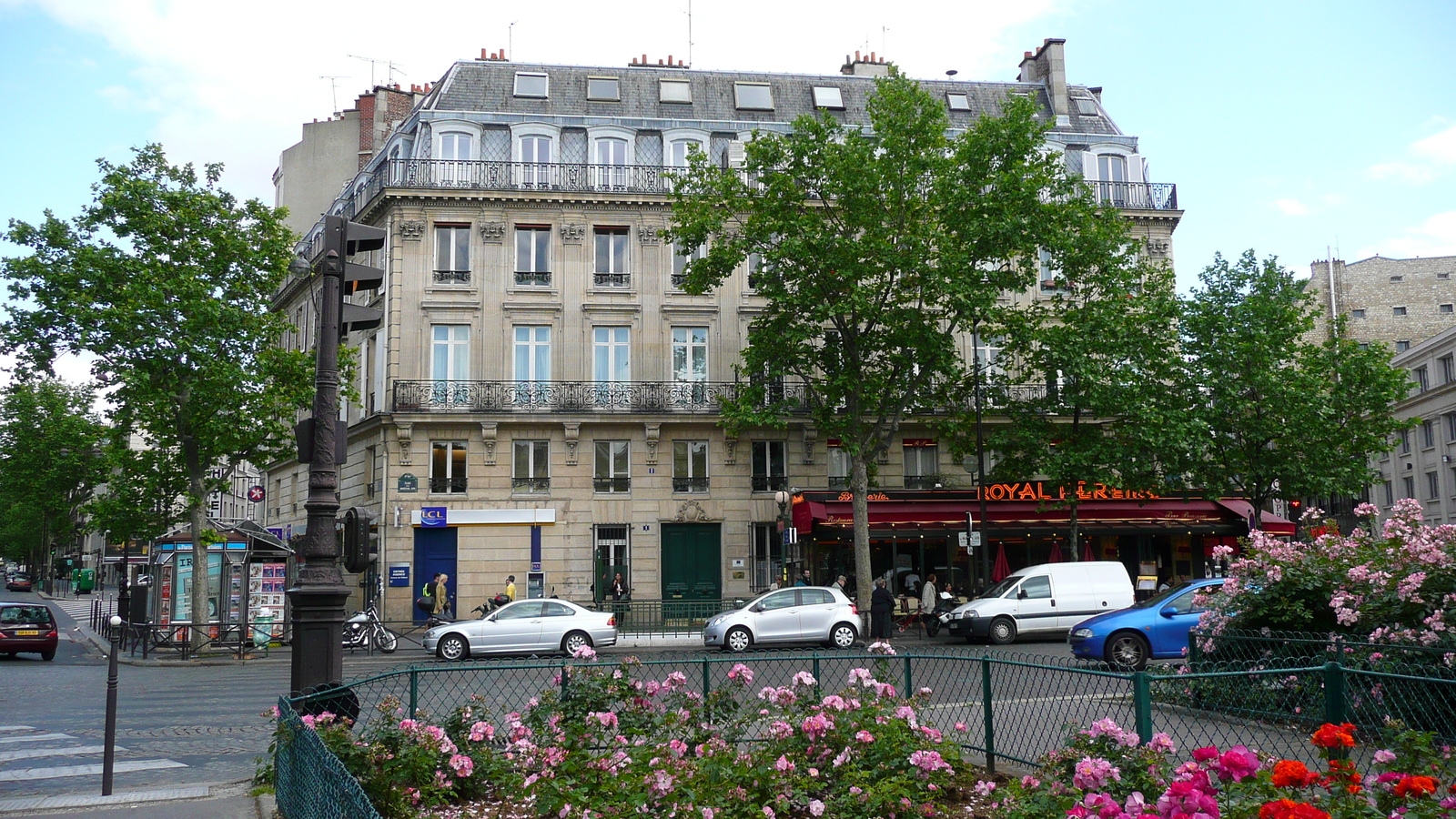 รูปถ่าย ฝรั่งเศส(France) ปารีส(Paris) คุ้มที่ 17 (17th Arrondissement) จัตุรัสแปแรร์(Place Pereire) 2007-05 2