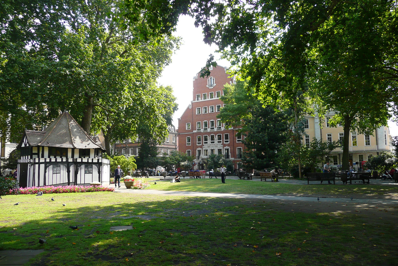 รูปถ่าย อังกฤษ(United Kingdom) ลอนดอน(London) จัตุรัสโซโห(Soho Square) 2007-09 11